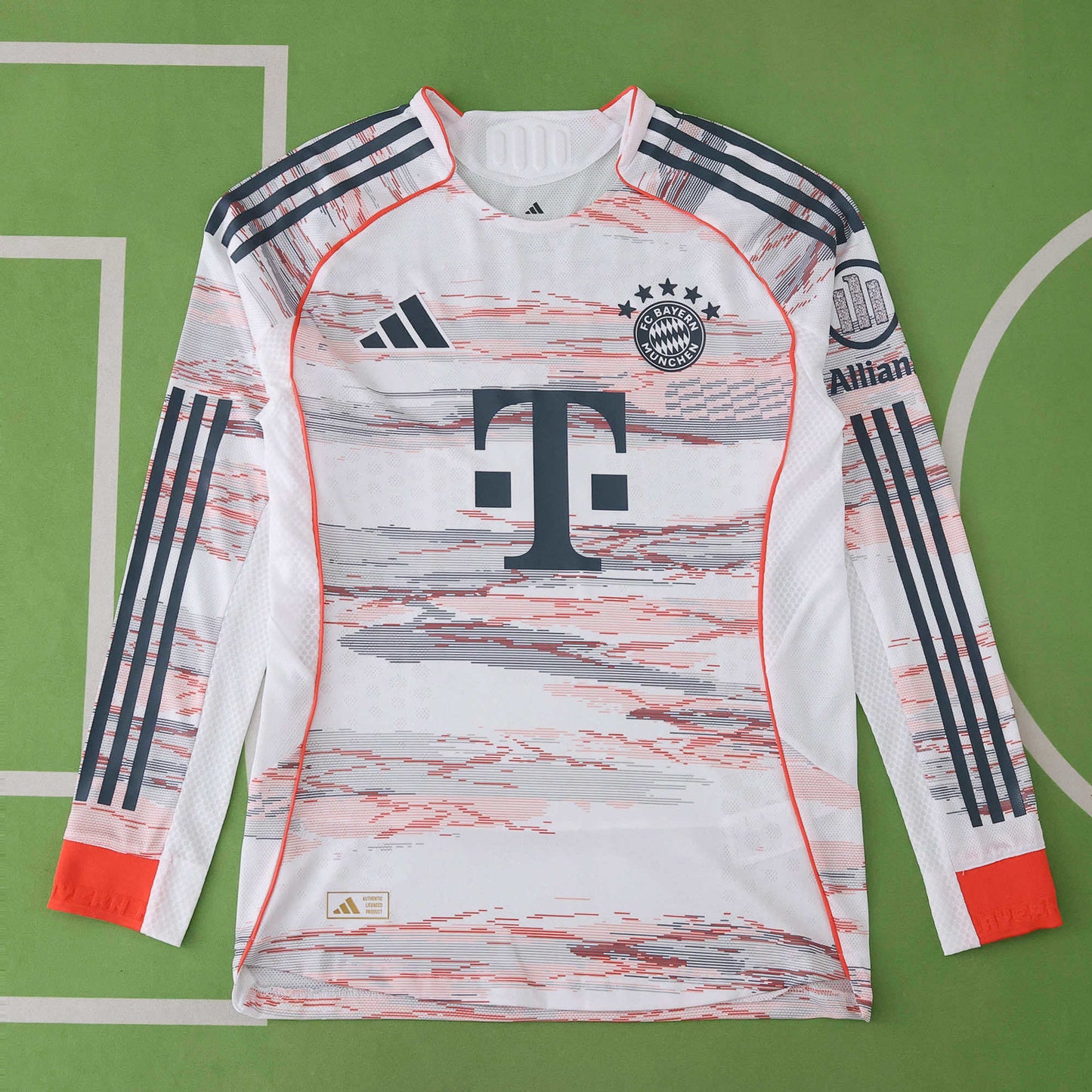 2025/26 FC Bayern Munich Away Player Kit - Long Sleeved