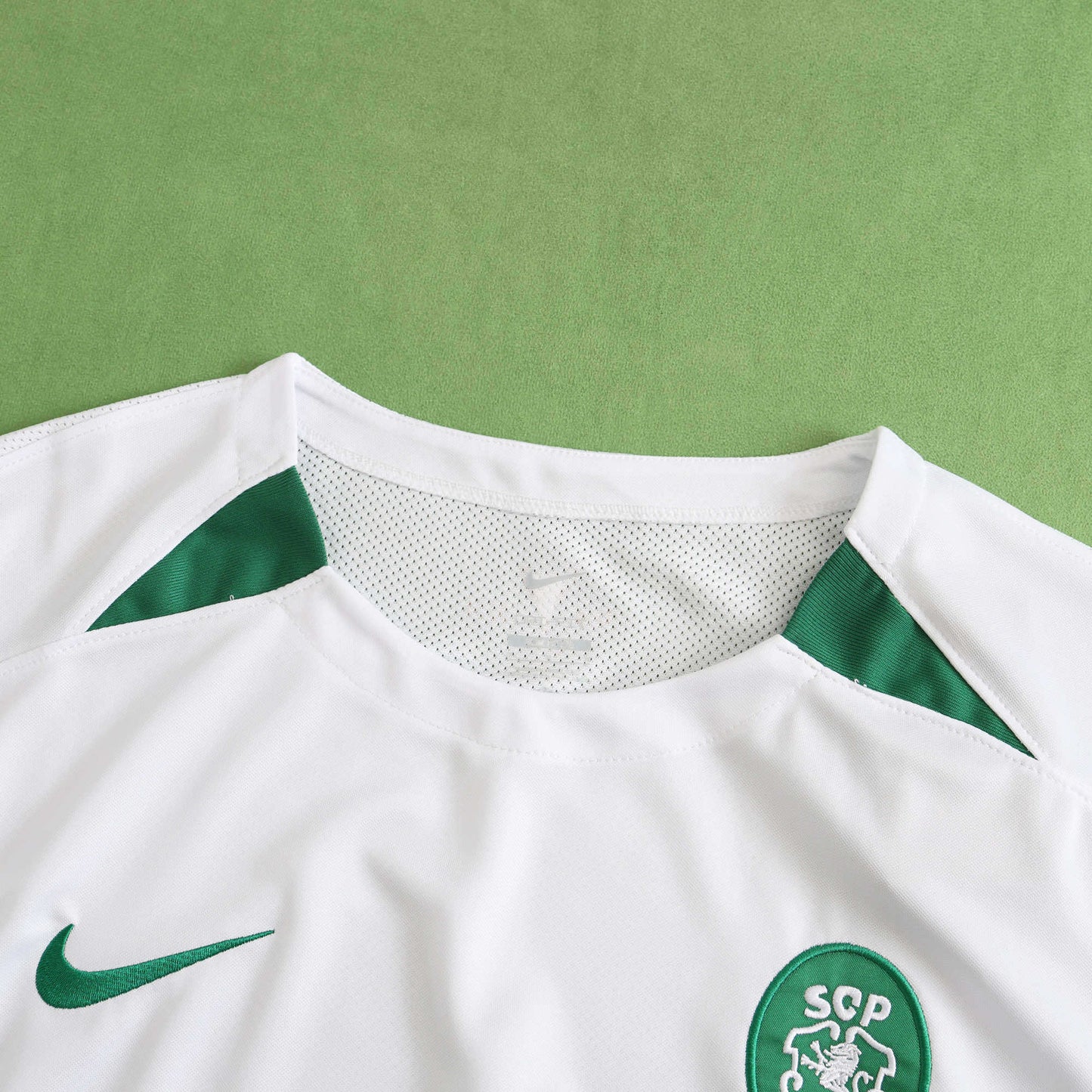 2024/25 Sporting Away Kit