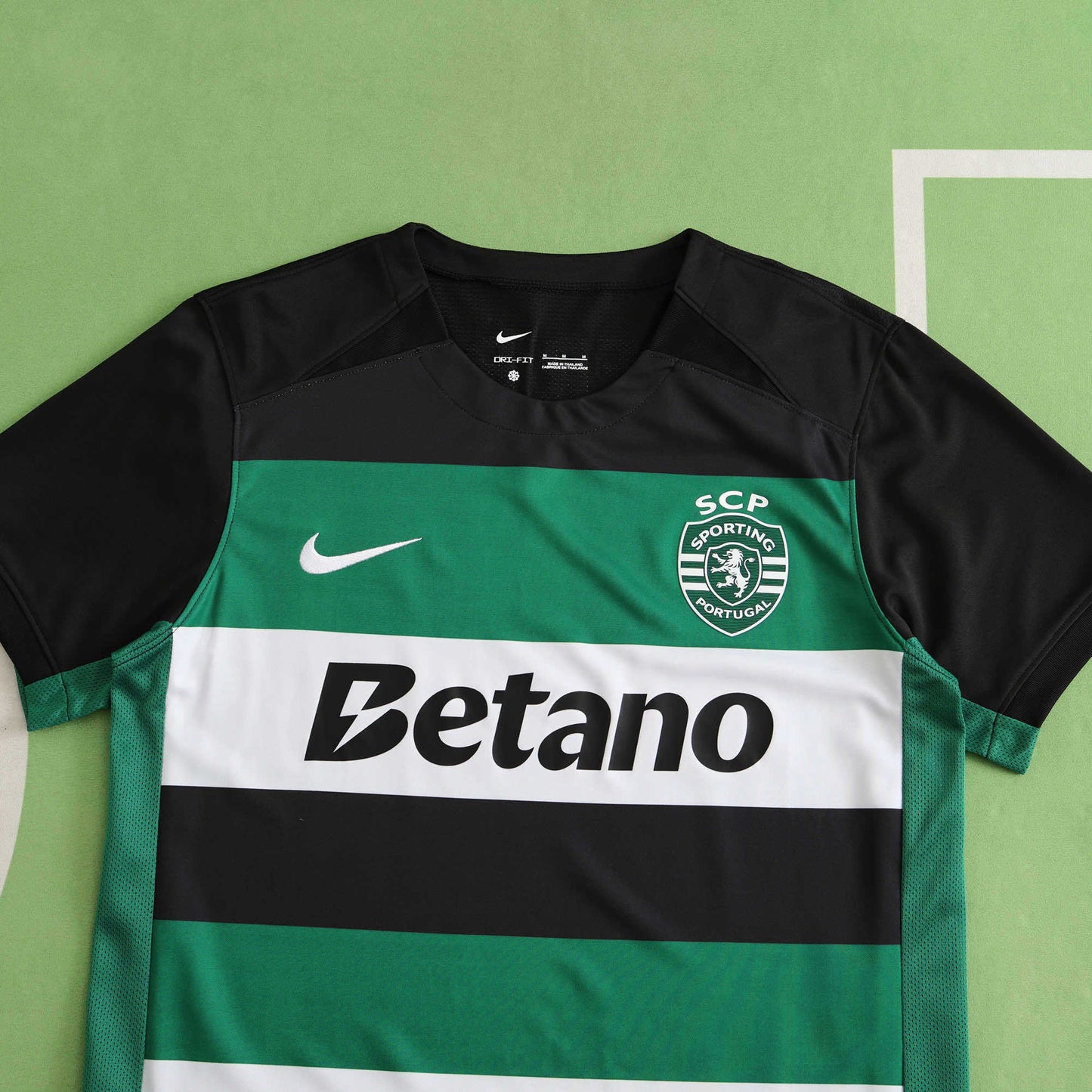 2024/25 Sporting Home Kit