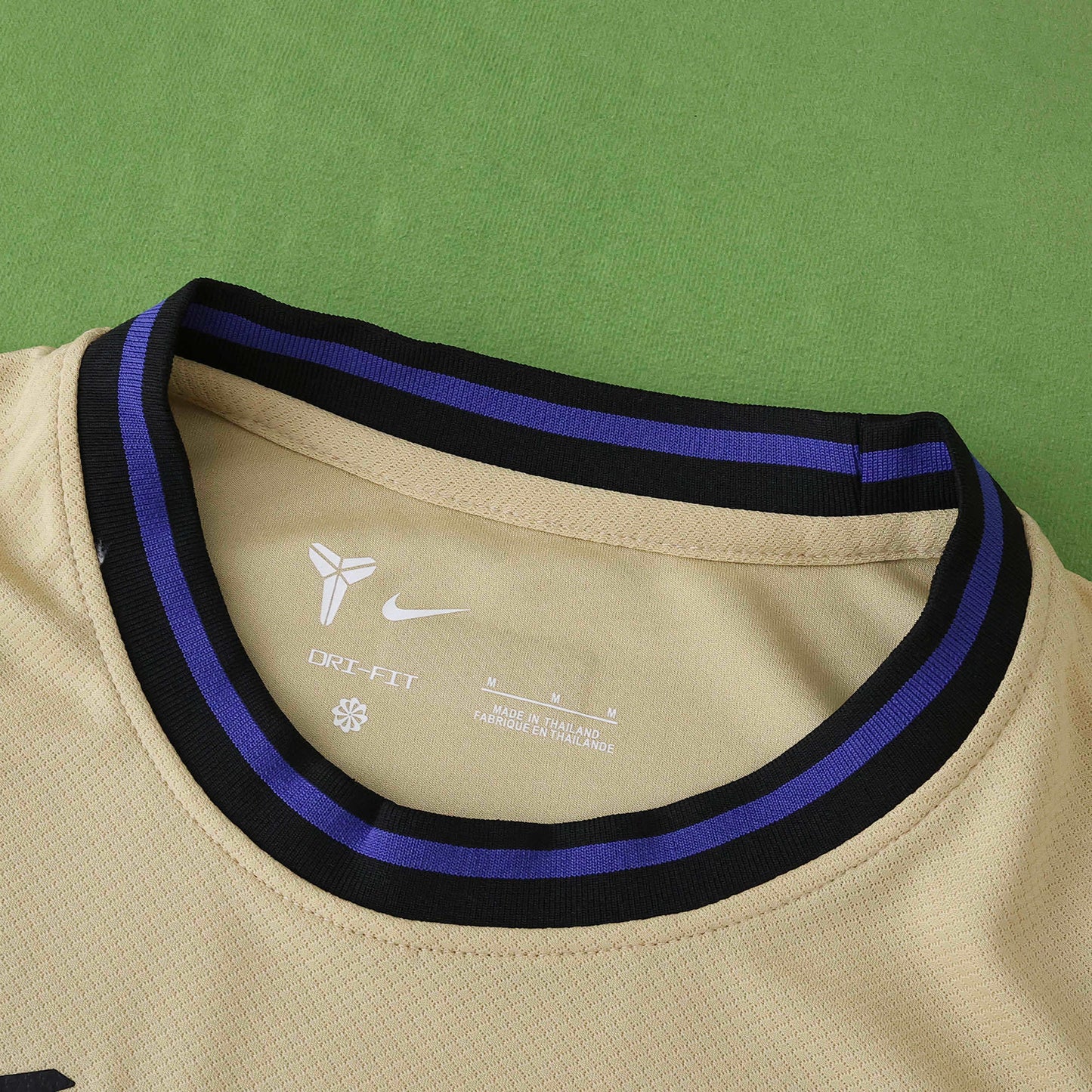 2025/26 FC Barcelona Away Kit