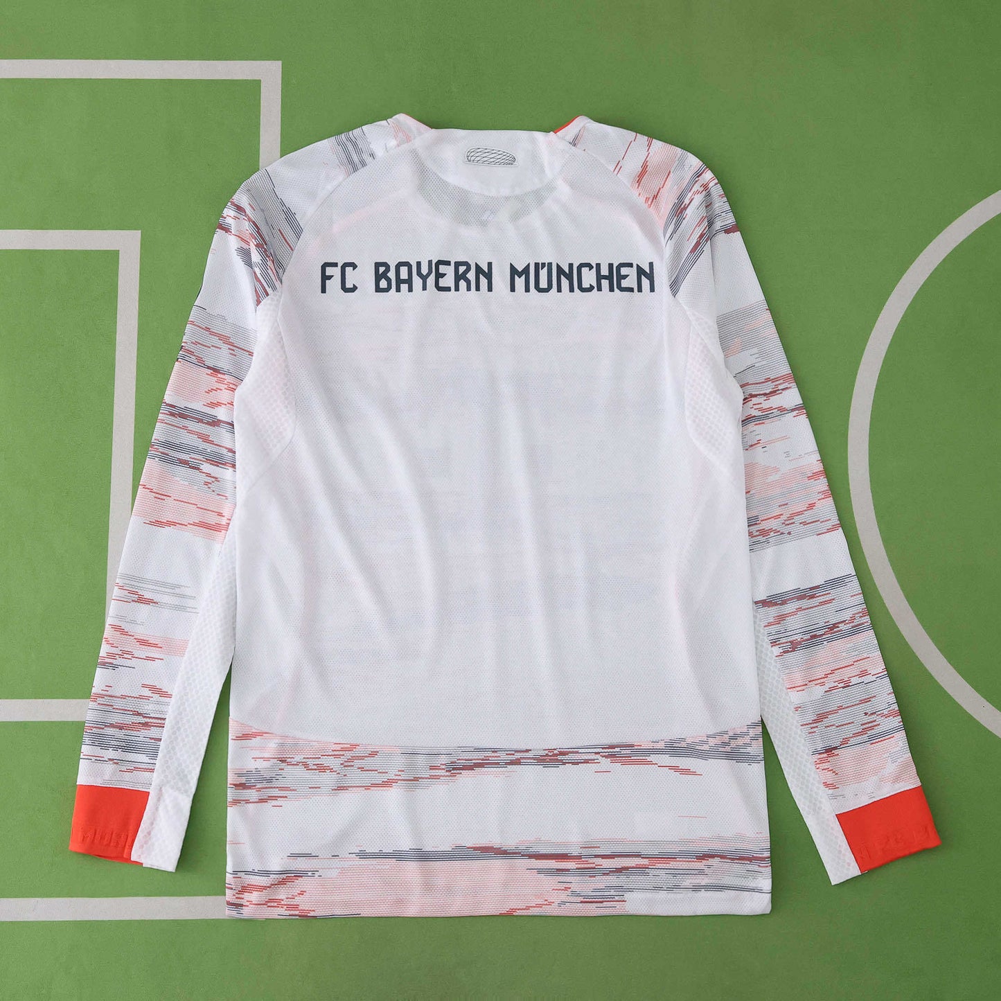 2025/26 FC Bayern Munich Away Player Kit - Long Sleeved