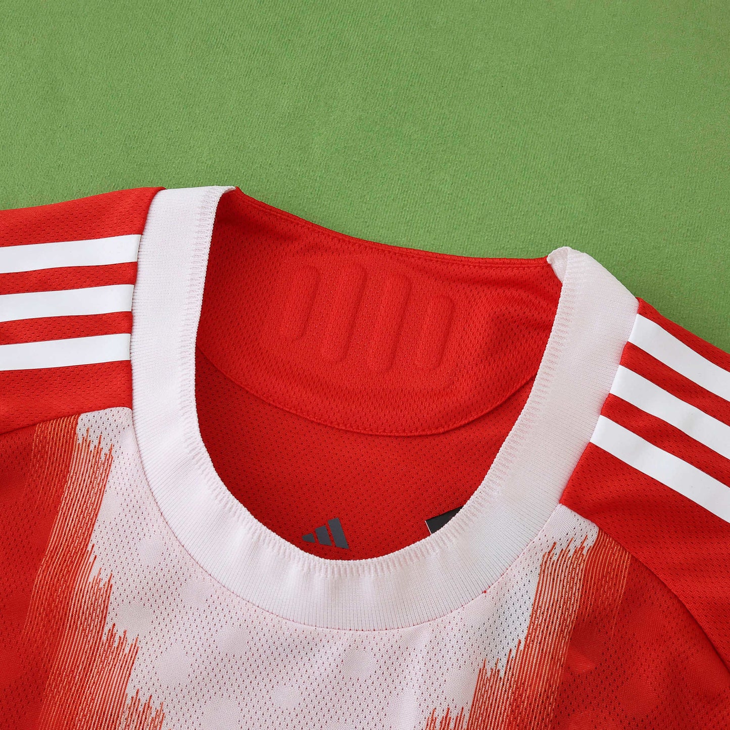 2025/26 FC Bayern Munich Home Player Kit