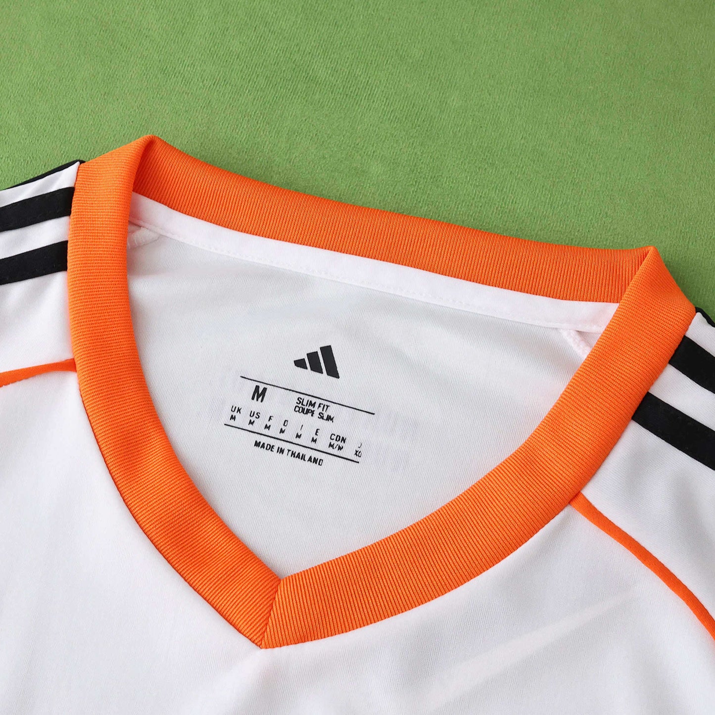 2025/26 Frankfurt Away Kit