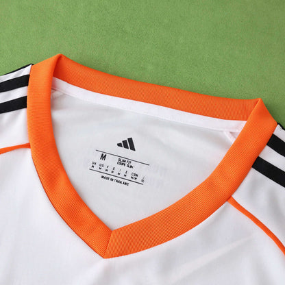 2025/26 Frankfurt Away Kit