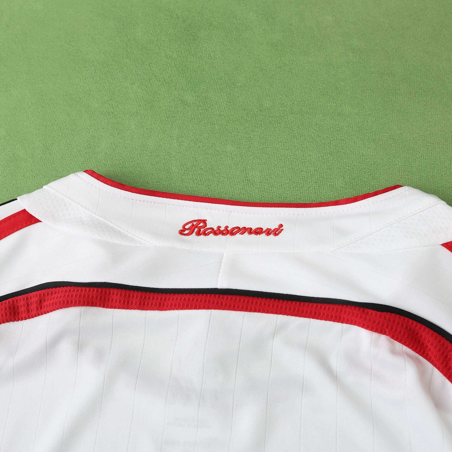 2006/07 A.C Milan Retro Away Kit