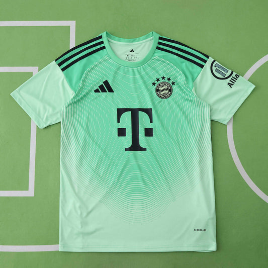 2025/26 FC Bayern Munich Goalkeeper Kit